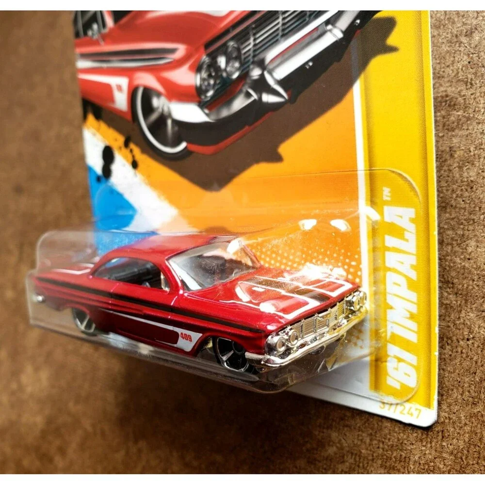 2012 Hot Wheel '61 IMPALA CHEVROLET Dark RED 2012 NEW MODELS 37/247 1:64 Walmart
